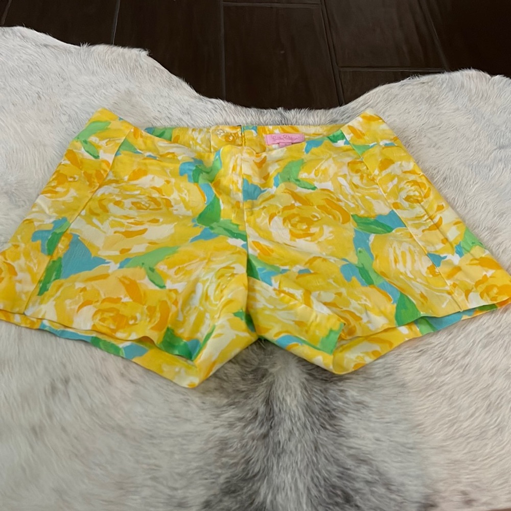 Lilly Pulitzer short size 0